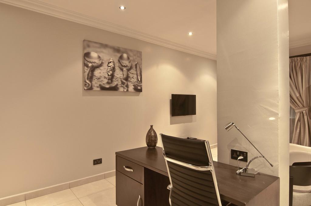 L'Eola Suites Abuja Habitación foto
